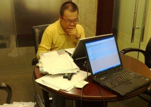 2012年十大热门职业盘点 8.会计和财务人员。过去几年来,对会计和财务专家(特别是法务会计师和财务法规专家)的需求一直在稳步上升,具有此类专业背景的美国大学生,现在仍无法满足目前的职位缺口。人力资源管理协会的调查发现,超过一半(54%)的雇主表示,只要能够找到合格的人才,他们就会扩大会计师和财务专家的招聘规模。